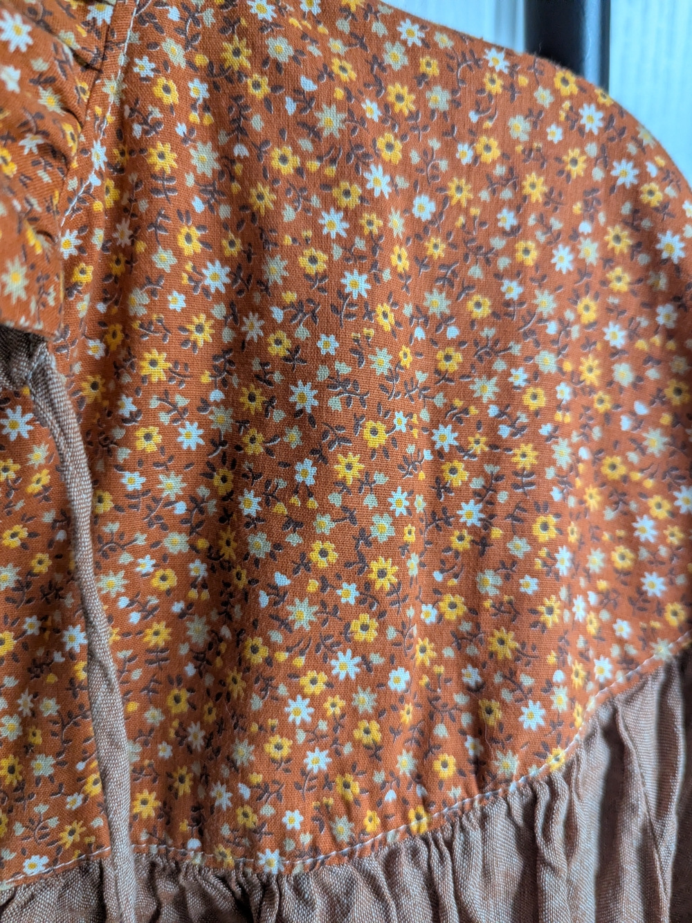Honeybea Boho Peasant Top - Picture 4 of 7